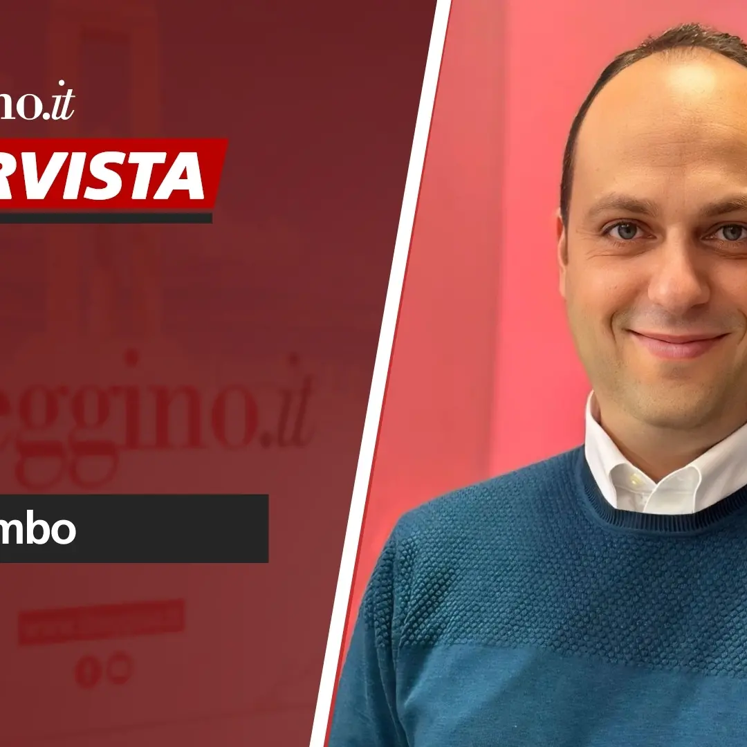 A TU PER TU | Santo Palumbo da Reggio a Zelig in una risata: «Claudio Bisio? È un \"Wikipedia\" vivente» - VIDEO