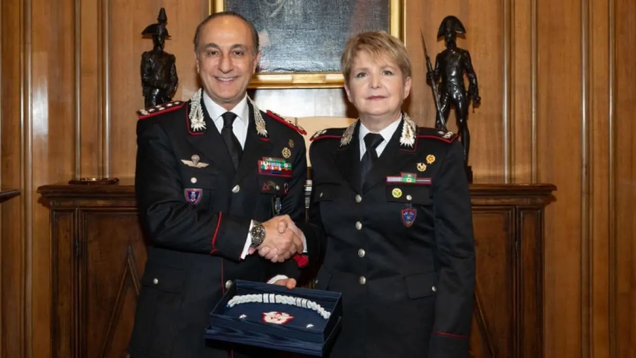 Traguardo storico per la Difesa: Simonetta De Guz prima donna Generale di Divisione nelle Forze Armate