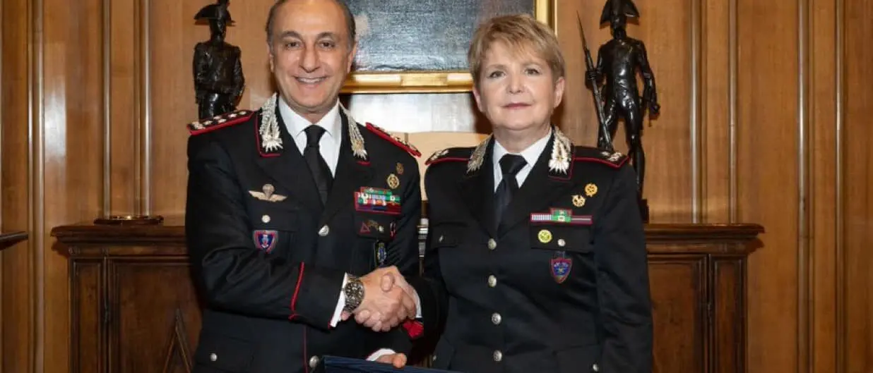 Traguardo storico per la Difesa: Simonetta De Guz prima donna Generale di Divisione nelle Forze Armate