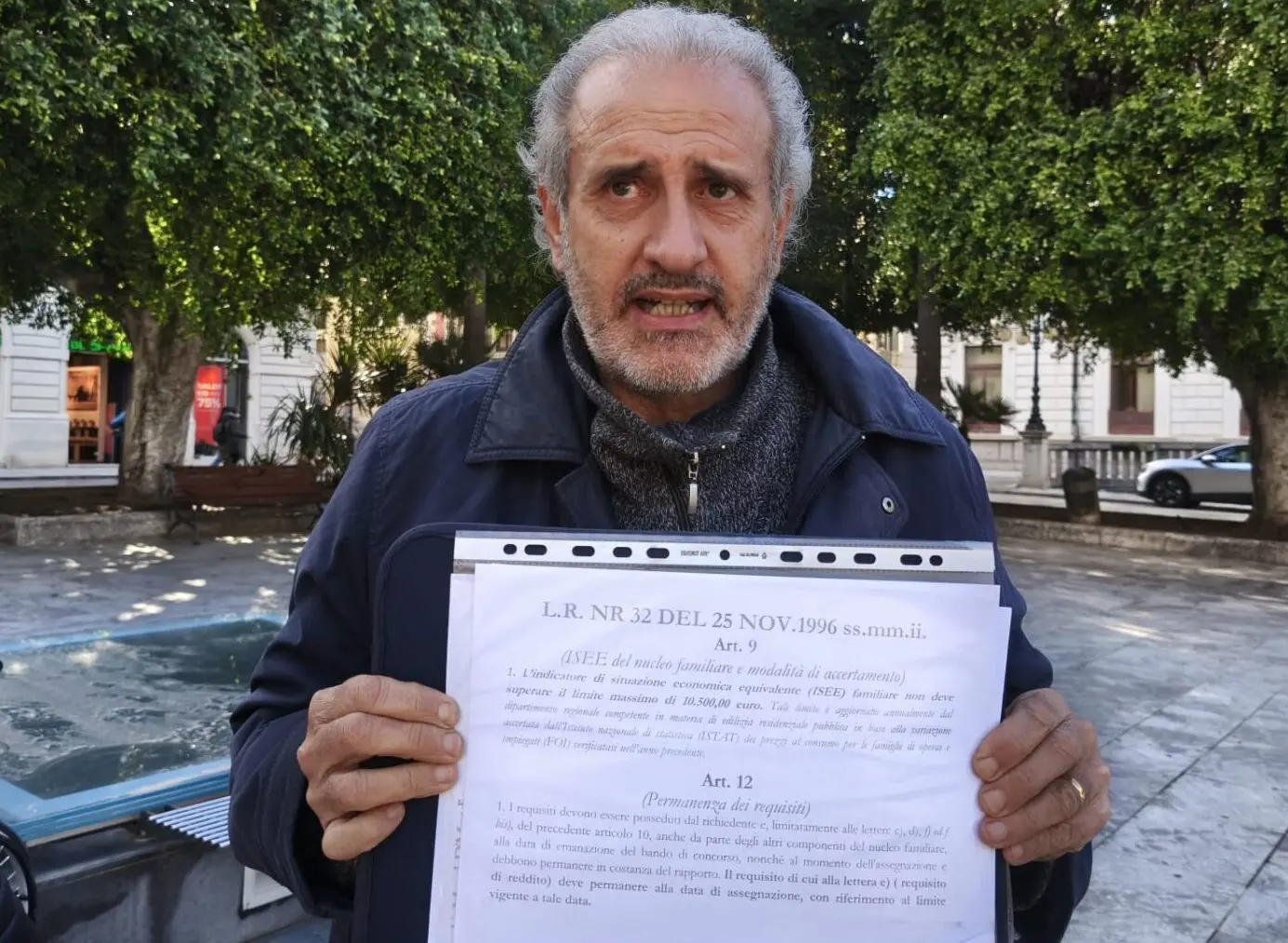 Alloggi popolari a Reggio, escluse dal bando 2019: otto famiglie in piazza per rivendicare casa