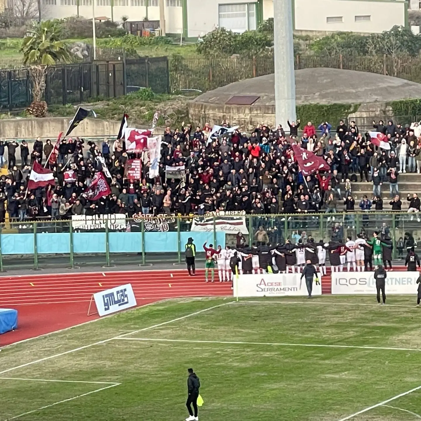 Reggina come un carro allegorico: poker ad Acireale, ora testa al Siracusa