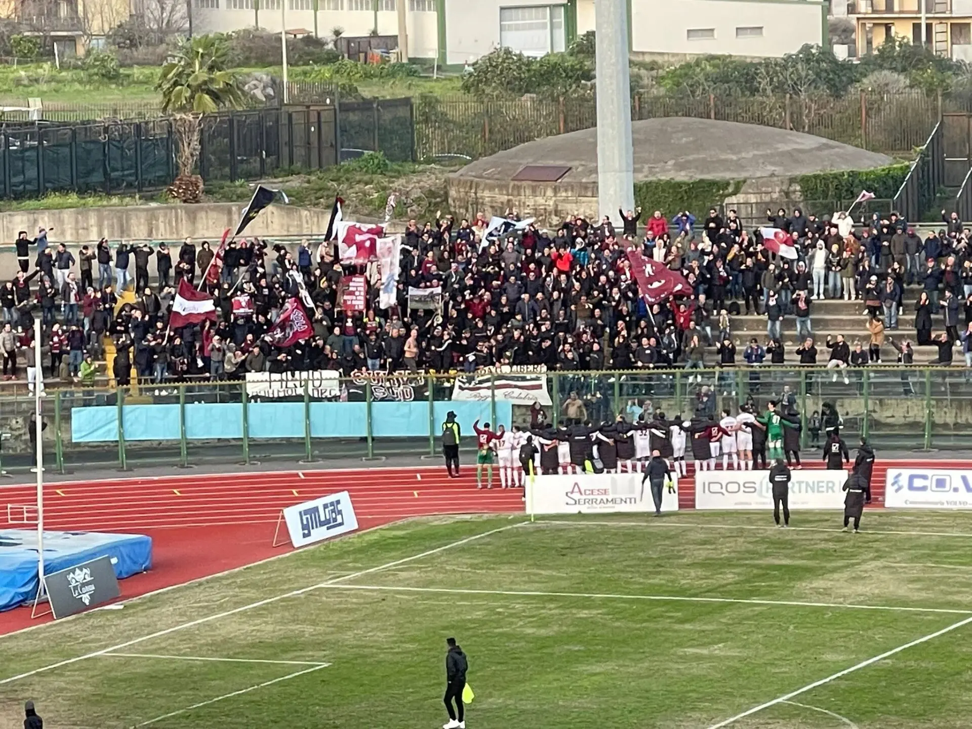 Reggina come un carro allegorico: poker ad Acireale, ora testa al Siracusa