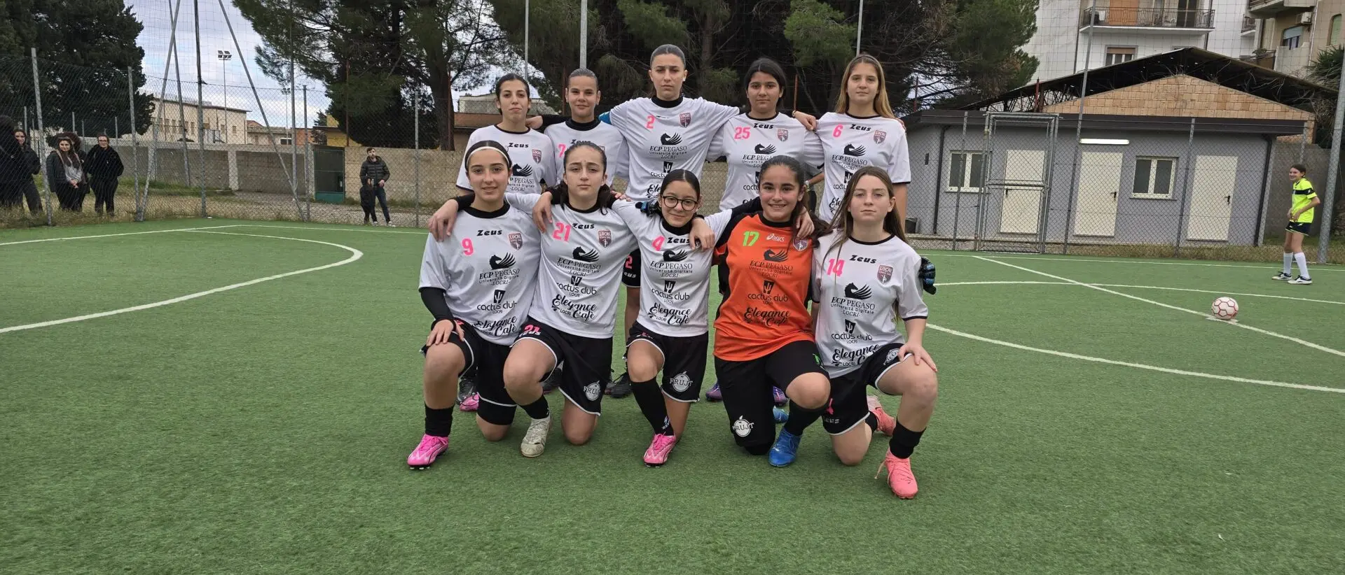 Calcio a 5, vittoria per la squadra femminile dell'Athena Nike