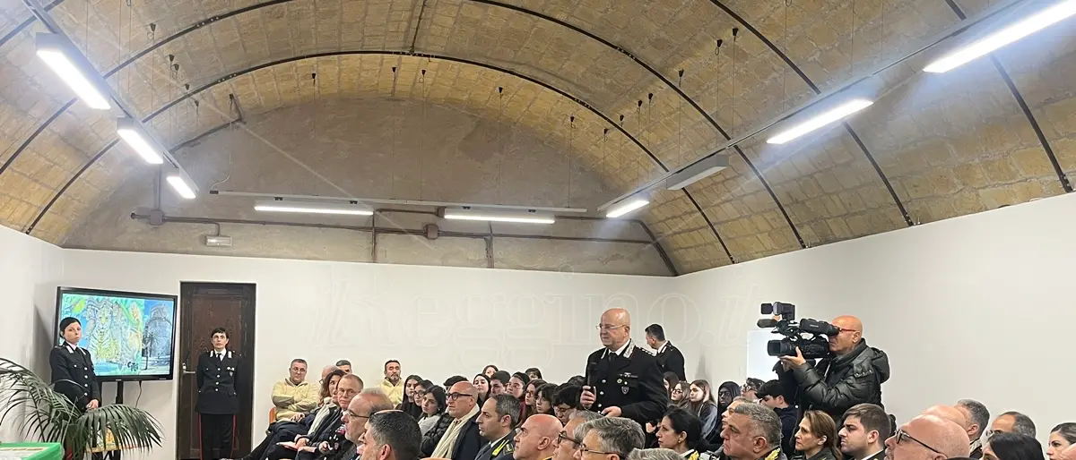 A Reggio il bilancio dei Carabinieri Forestali, Misceo: «Nel reggino dilagano discariche abusive in fiumare e aree degradate» - VIDEO