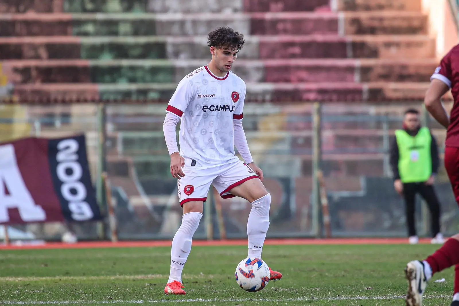 Reggina, Riccardo Vesprini sprona il popolo amaranto: «Tutti allo stadio, insieme possiamo farcela»