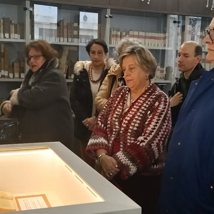 Reggio, esposto in biblioteca il prezioso Commentario al Pentateuco di Rashi