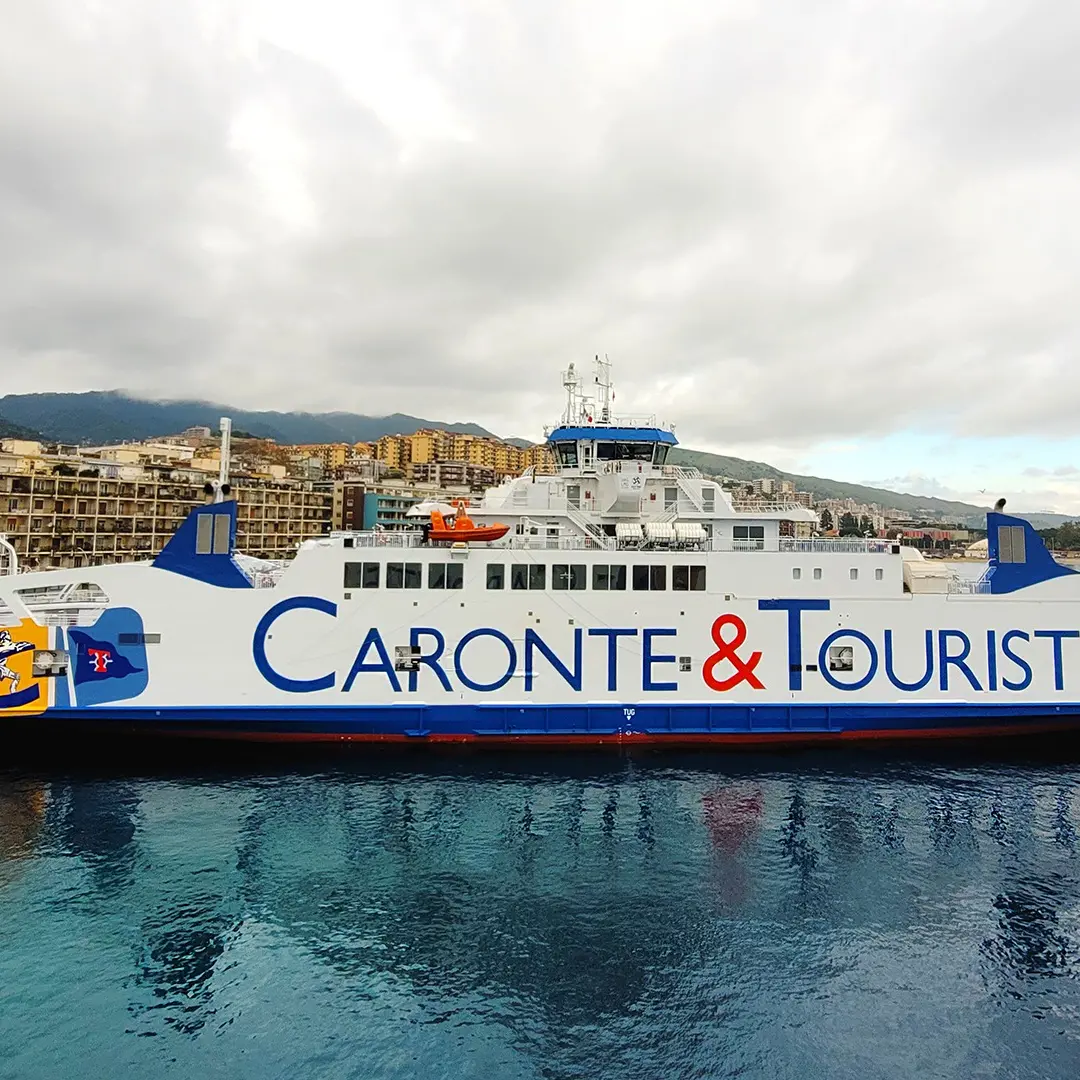 Caronte, la nuova nave Pietro Mondello entra ufficialmente in linea sullo Stretto di Messina