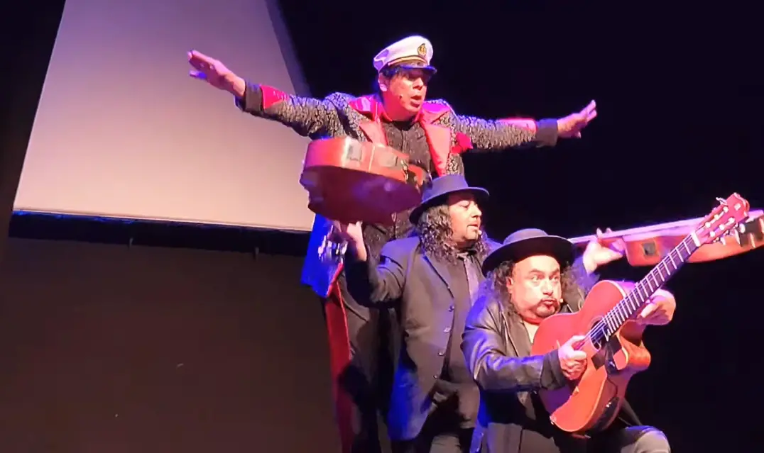 Cittanova, I Re Gitani della Commedia incantano il pubblico del Teatro Gentile
