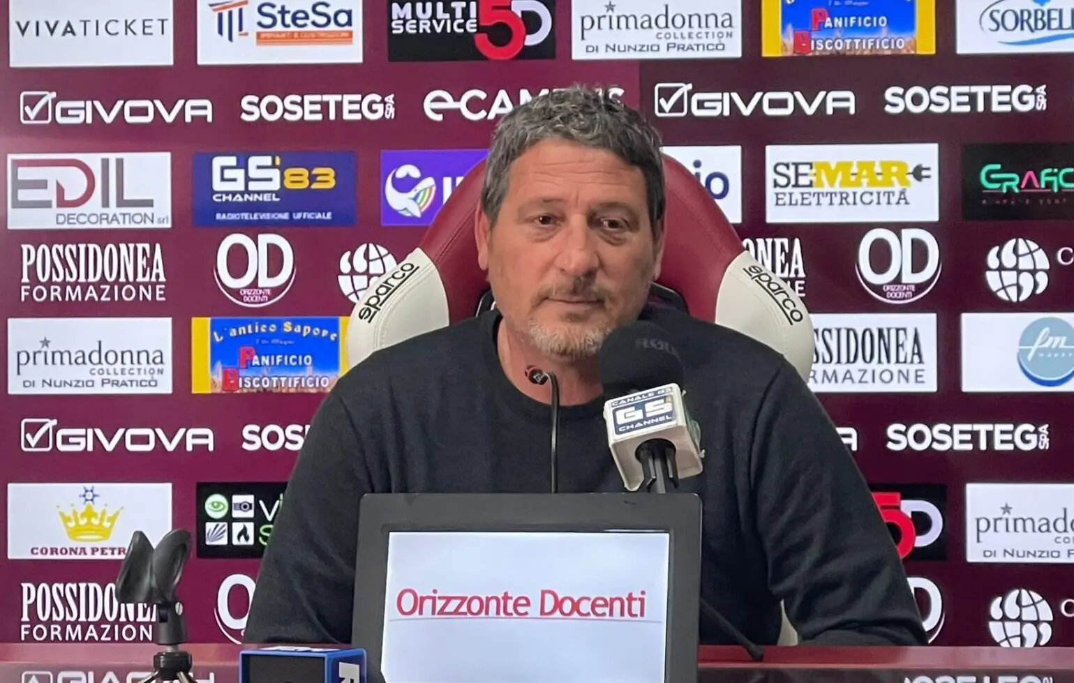 Verso Reggina-Siracusa, Trocini: «L’amore di Reggio ci spinge a lottare per la vittoria»