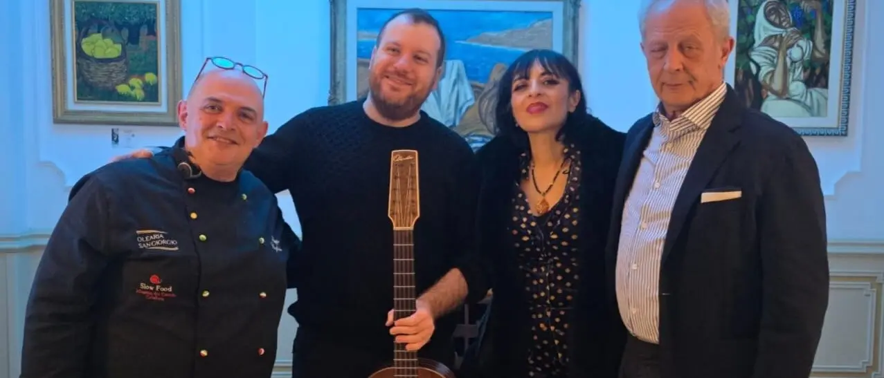 Filippo Cogliandro porta in tavola l’arte e il territorio con la Cena Migneco