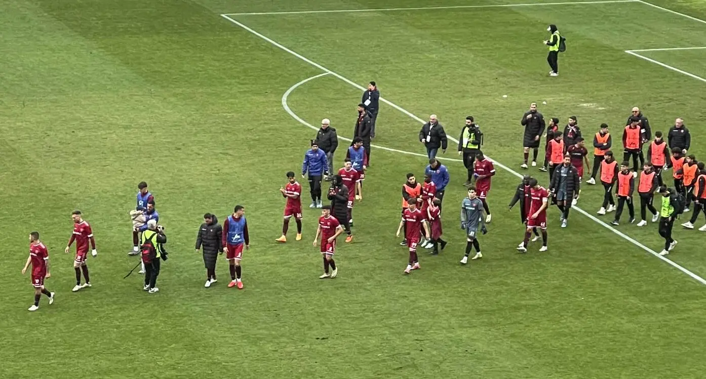 Reggina, una sconfitta che fa male: Barillà manca, il Siracusa ne approfitta