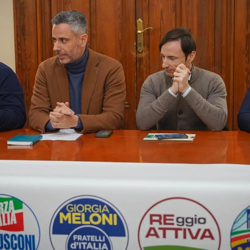 «Caos amministrativo a Palazzo S. Giorgio», il centrodestra chiede lumi sulle posizioni del personale assunto