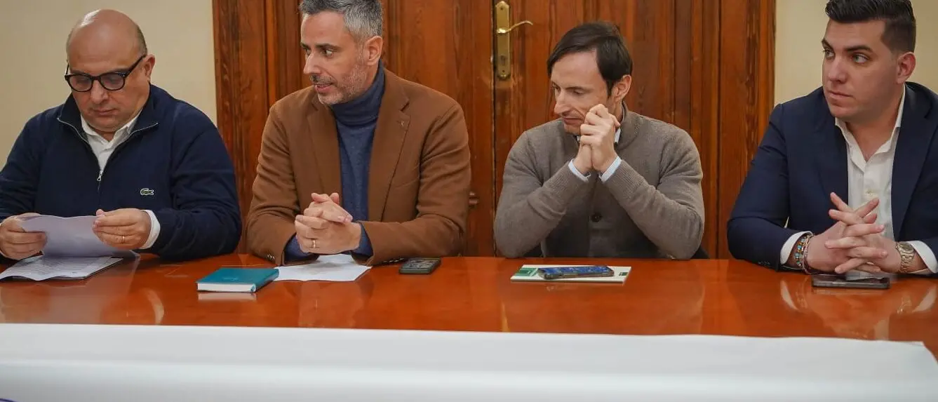 «Caos amministrativo a Palazzo S. Giorgio», il centrodestra chiede lumi sulle posizioni del personale assunto