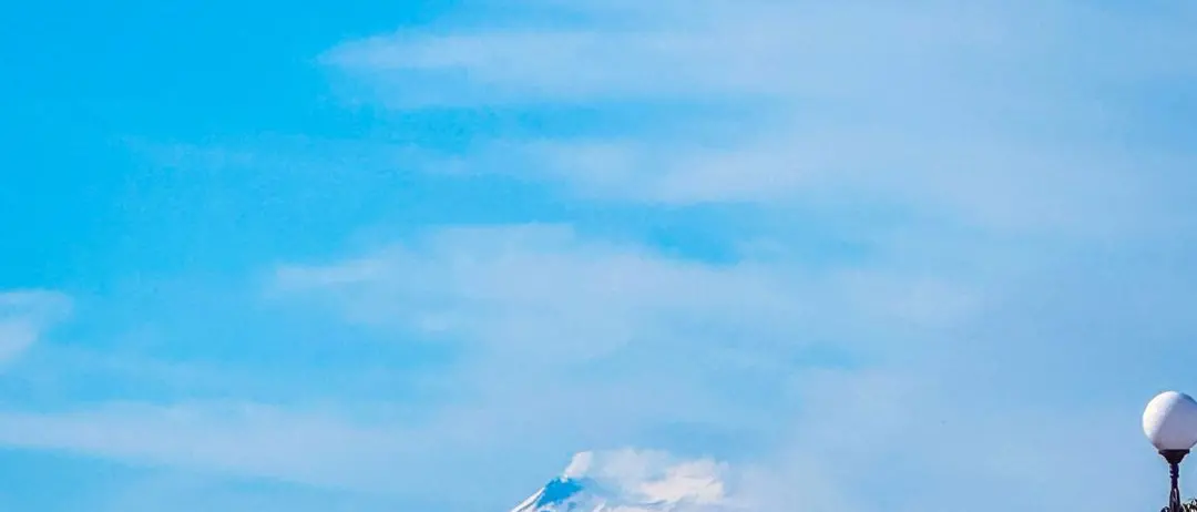 LA FOTO DEL GIORNO | Reggio Calabria, il lungomare che incanta: quando la bellezza diventa leggenda