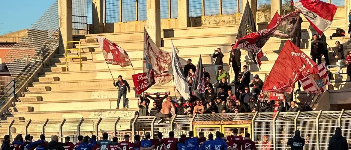 Reggina, reazione e vittoria schiacciante: a Licata finisce 0-4