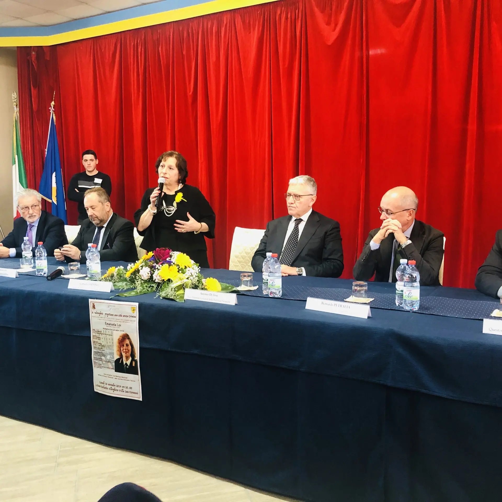 Villa intitola l'auditorium alla Loi. «Chi muore in divisa non viene dimenticato»