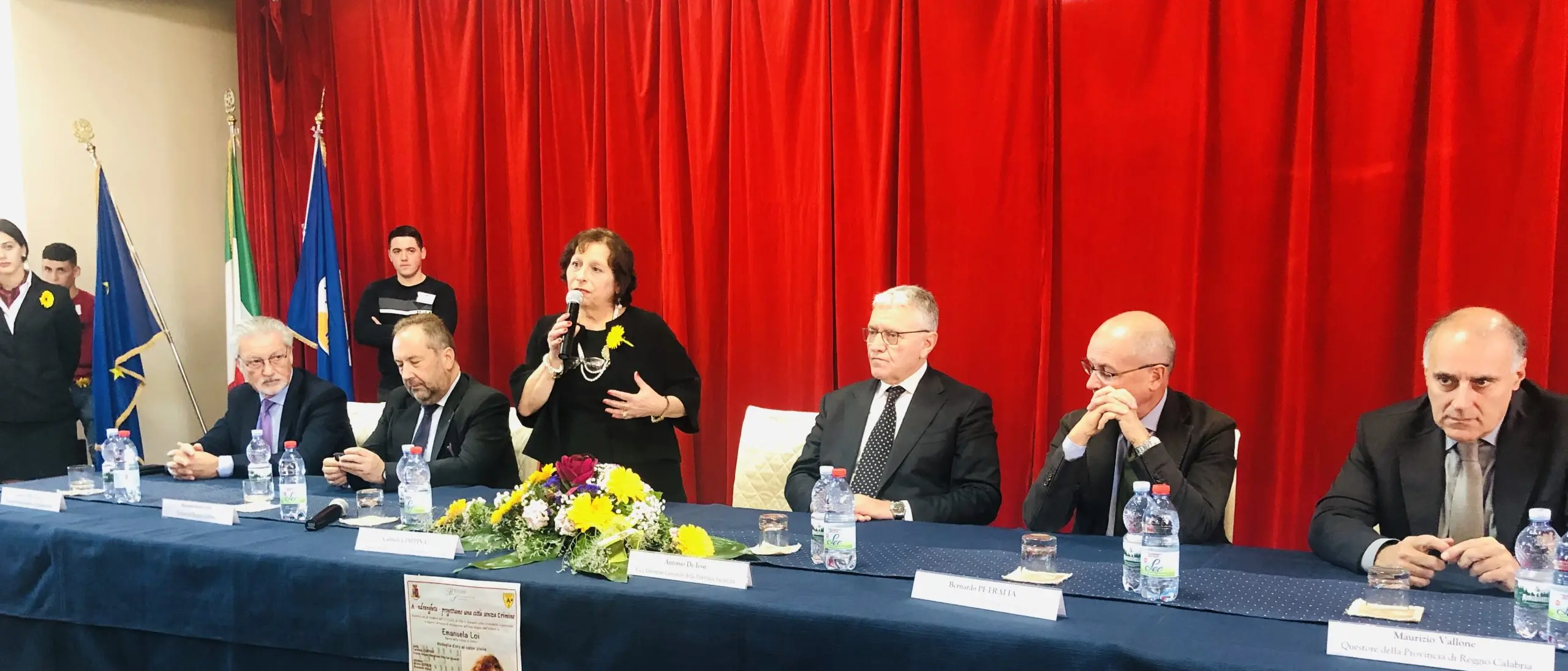 Villa intitola l'auditorium alla Loi. «Chi muore in divisa non viene dimenticato»