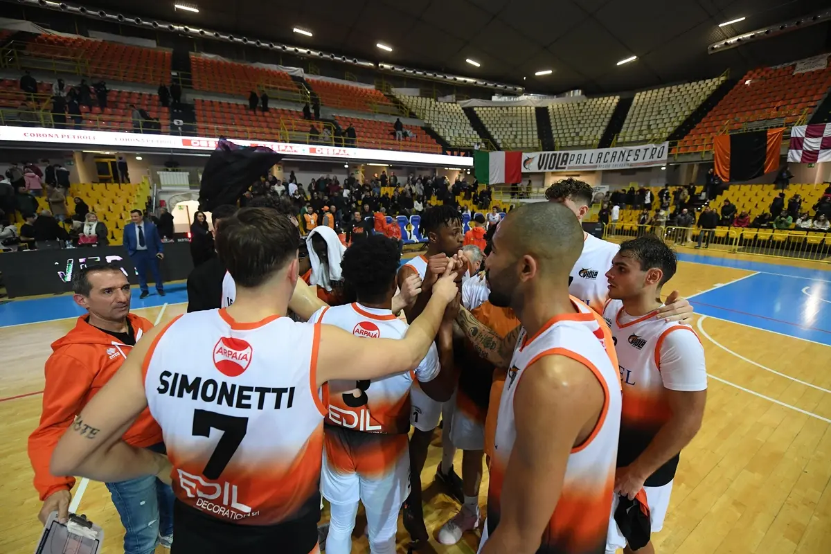 Basket, Play gold serie B: al palaCalafiore Redel Viola cede contro la Virtus Molfetta