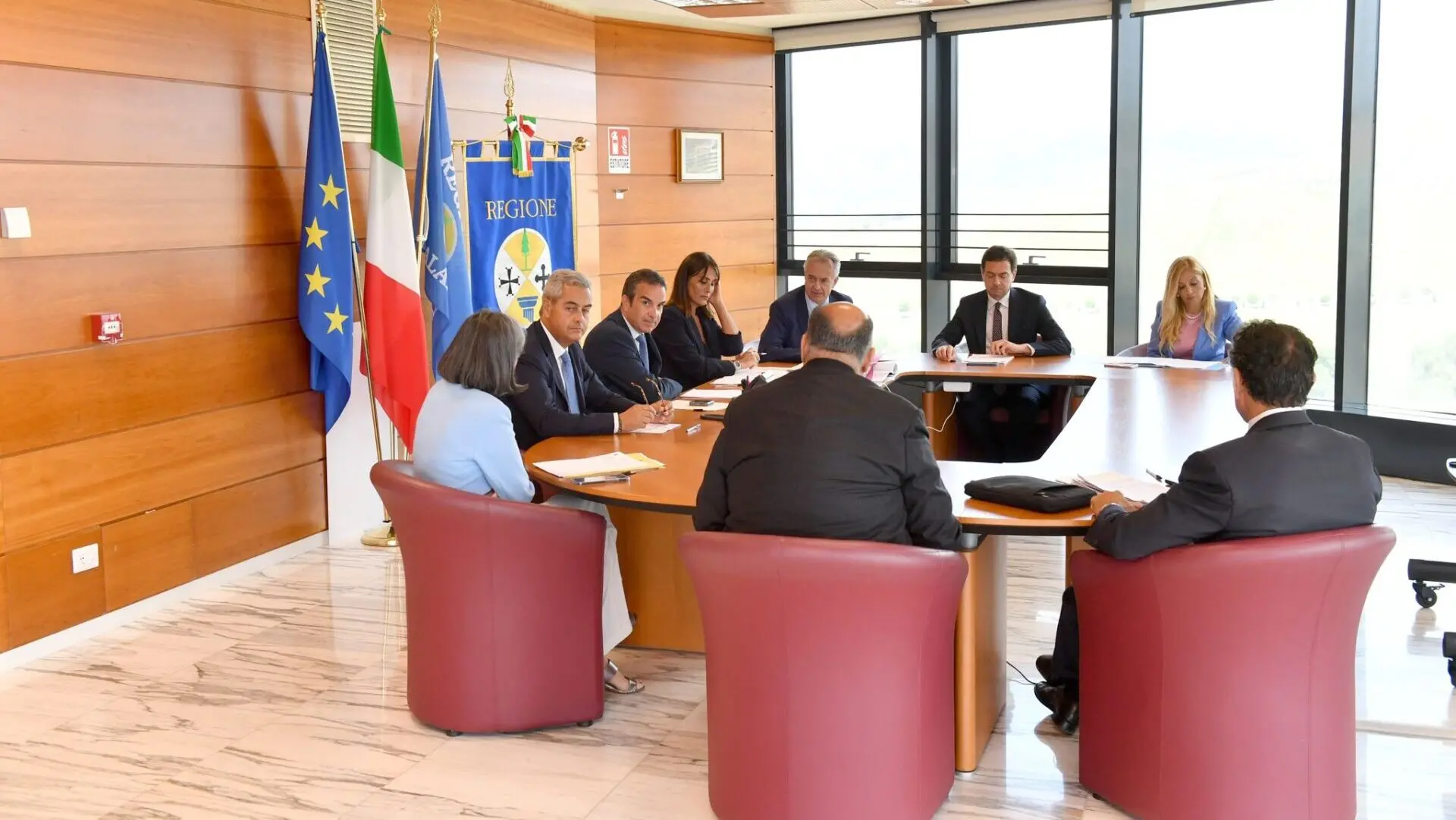 Regione Calabria, stagione balneare 2025: via libera alla programmazione annuale e al Fondo per la transizione energetica