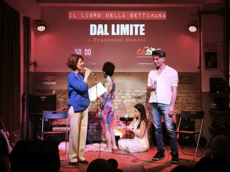 Reggio, il Cartoline Club incontra la poesia di Francesco Donato con la sua opera \"Dal Limite\"