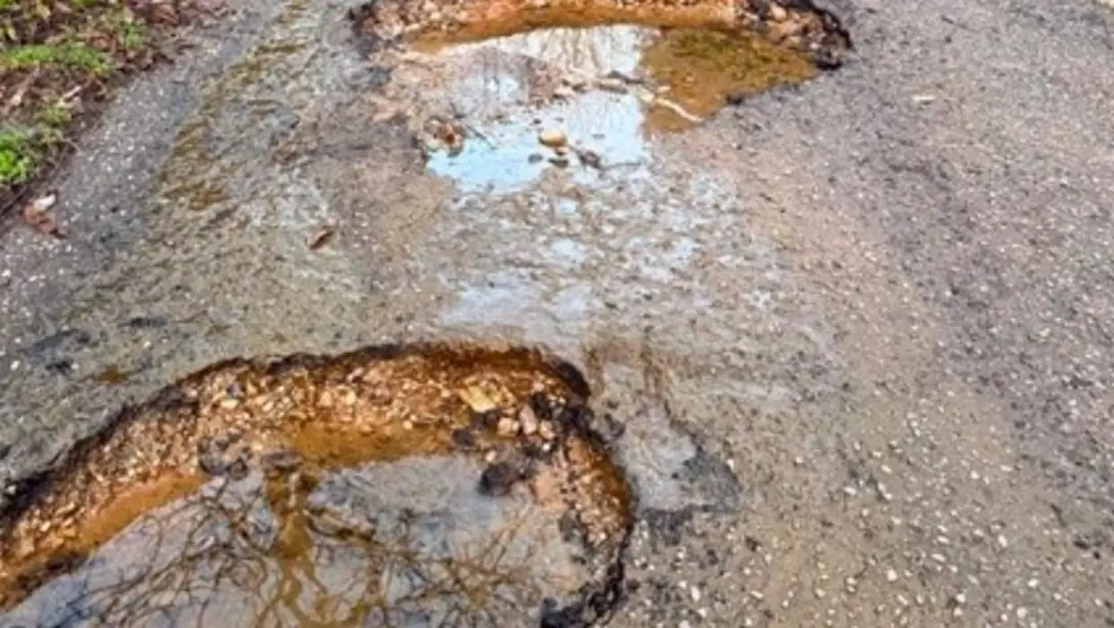 Maropati, strade dissestate e in stato di abbandono: l'appello al Comune