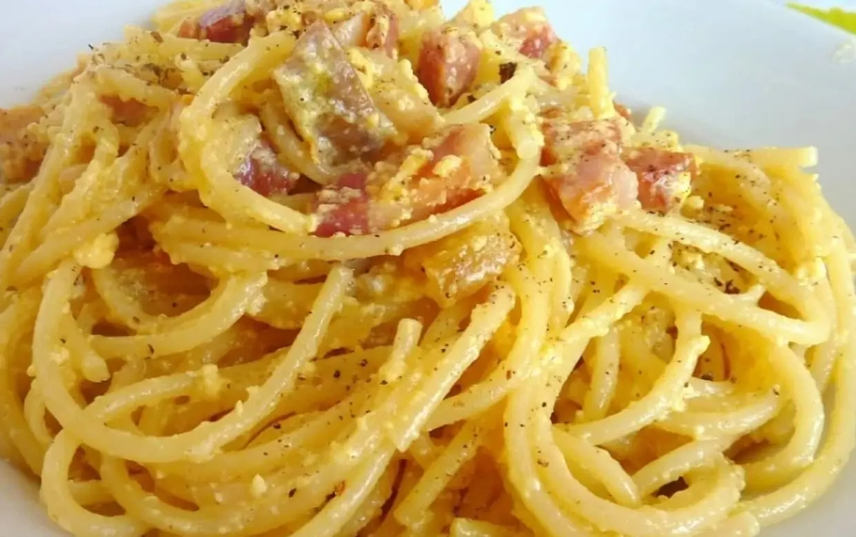LA RICETTA DEL GIORNO | Spaghetti alla carbonara: un classico intramontabile
