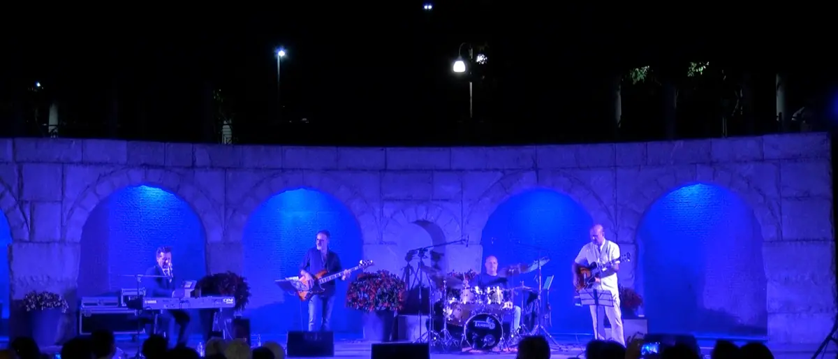 Gioia Tauro, Patrick Mittiga Swing Crew in concerto a Le Cisterne