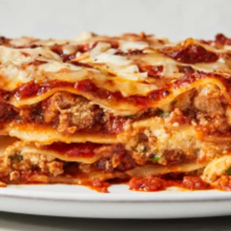 LA RICETTA DEL GORNO | Lasagne al ragù classico: un piatto che conquista tutti