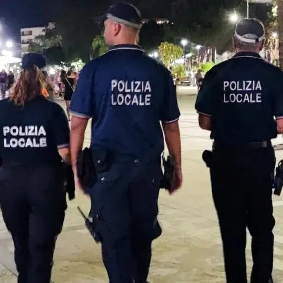 Reggio, maxi controlli notturni della Polizia Locale: denunce e sanzioni
