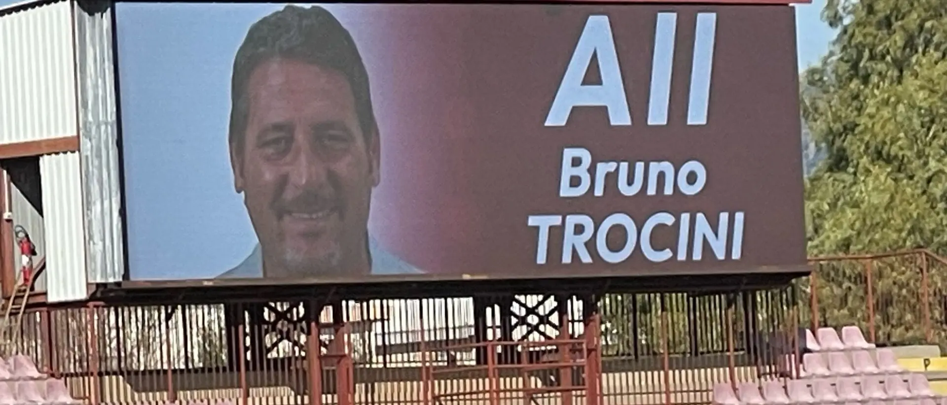 Reggina, Trocini post-vittoria: «Il campionato è riaperto. L’urlo della curva è stata un’emozione unica e il risultato del Siracusa ci da speranza»