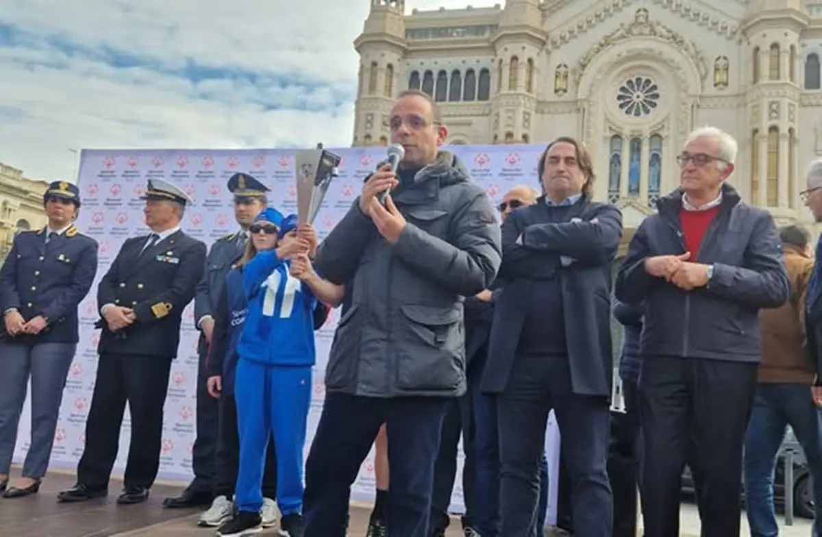 A Reggio la Fiaccola degli Special Olympics, Marra: «Una torcia di speranza, monito di inclusione»