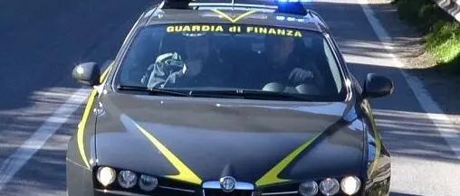 Droga, armi e munizioni. In manette un 57enne di Gioia