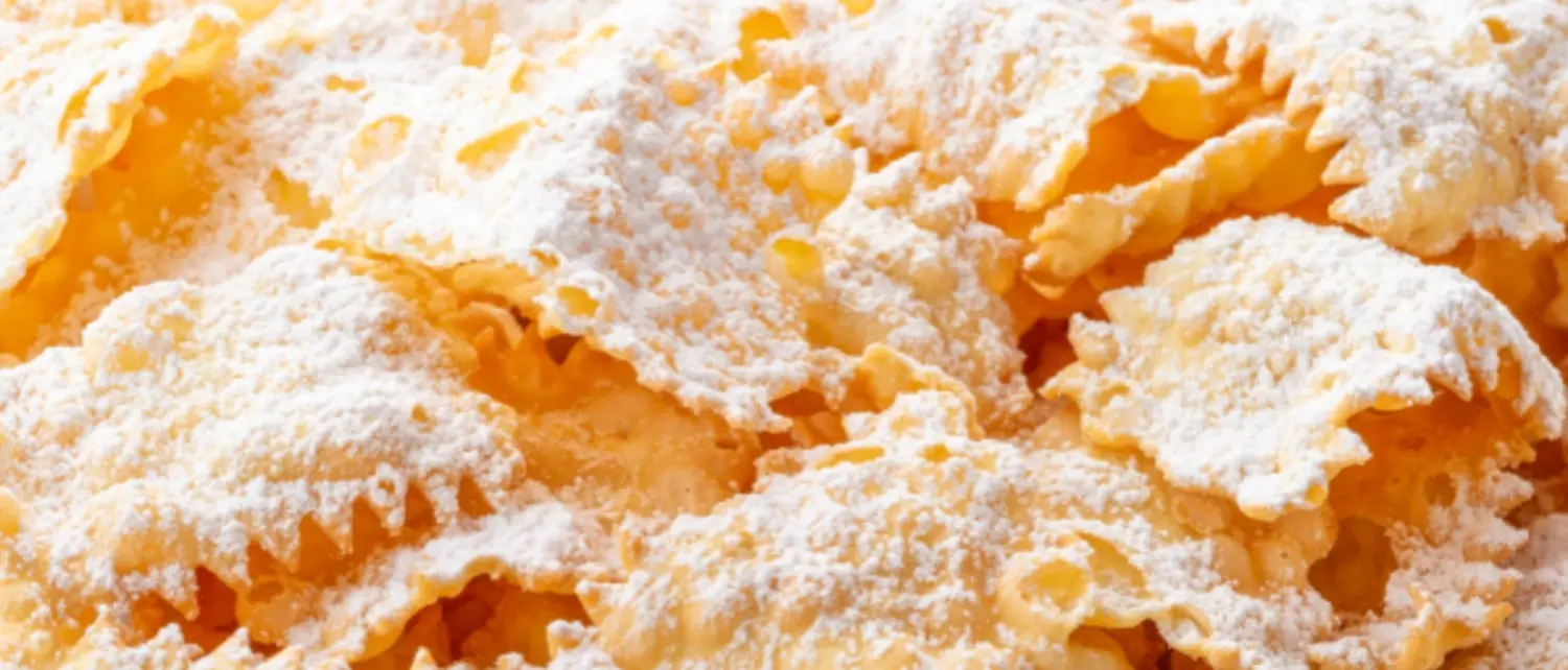 LA RICETTA DEL GIORNO | Chiacchiere di Carnevale: un dolce che unisce storia, sapore e allegria