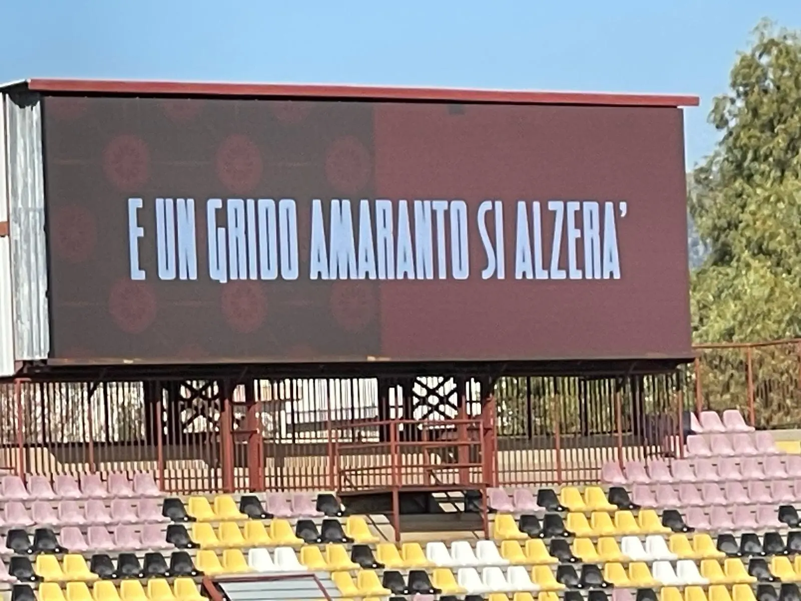 Reggina tra rientri e debutti, ma la sfida vera è rimanere concentrati sull'obiettivo mentre Zenga ... recrimina