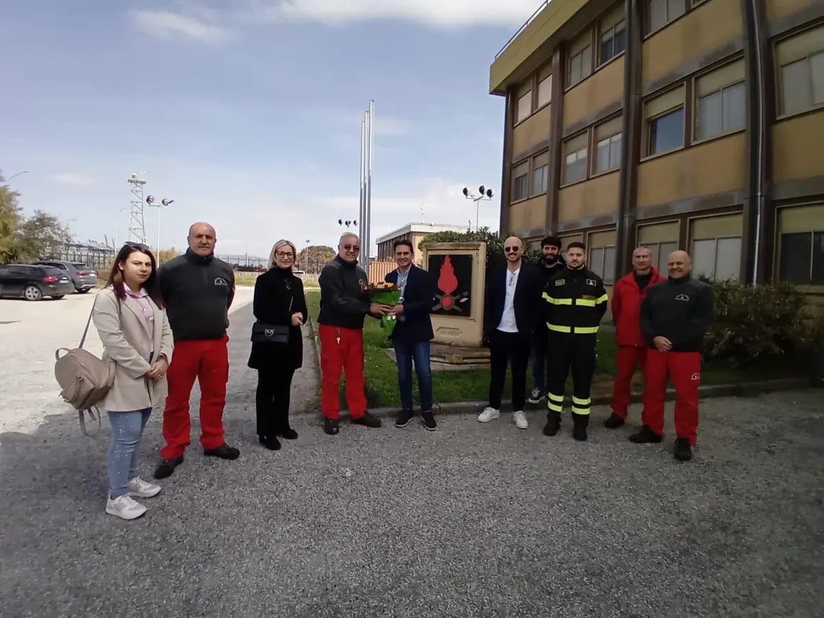 Gioia Tauro, Fratelli d'Italia in visita presso la caserma dei Vigili del Fuoco