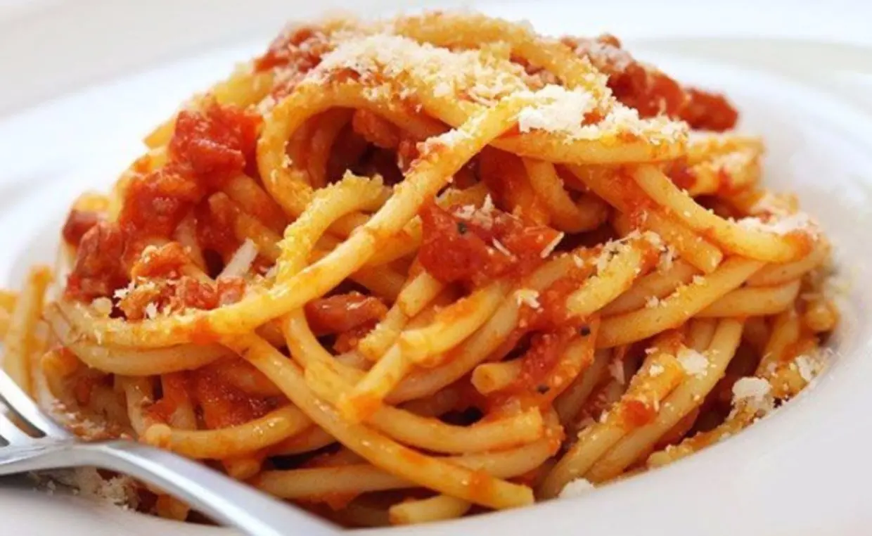 LA RICETTA DEL GIORNO | Spaghetti all'amatriciana: un classico della cucina italiana