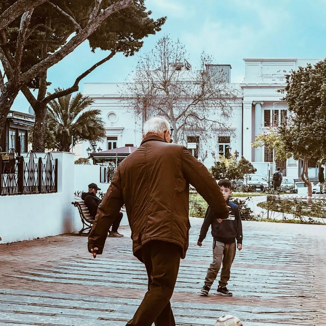 LA FOTO DEL GIORNO | Il gioco che attraversa il tempo