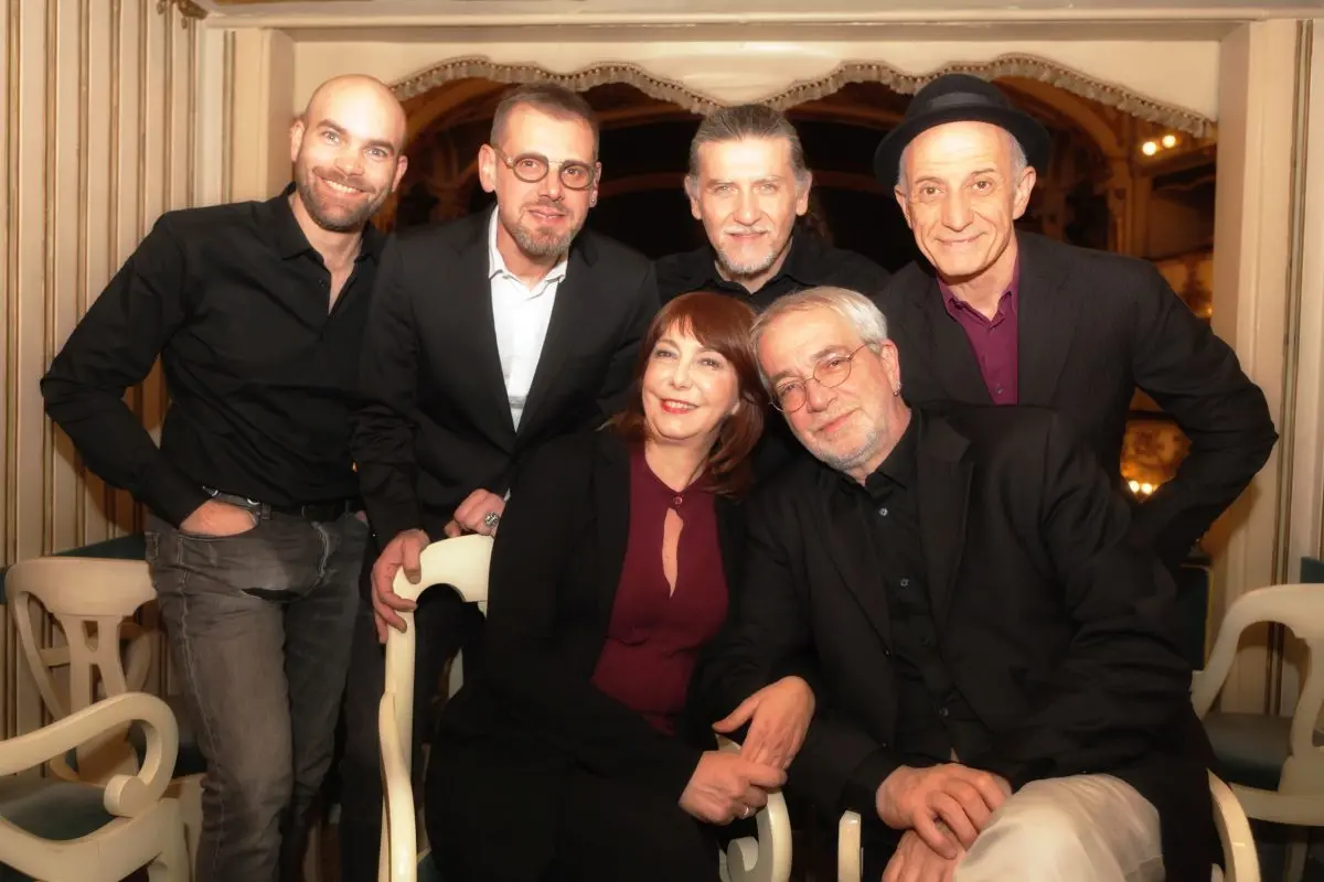 Tributo a Lucio Battisti, stasera al Cilea il live \"Pensieri e Parole\"