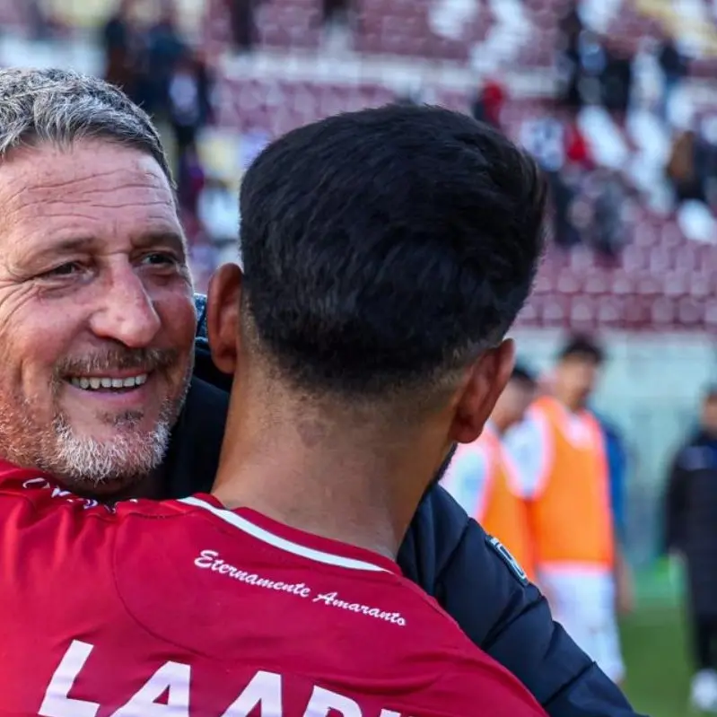 Reggina, l'esonero di Trocini non basta: tra errori estivi e fratture con la città, serve una rivoluzione totale\n