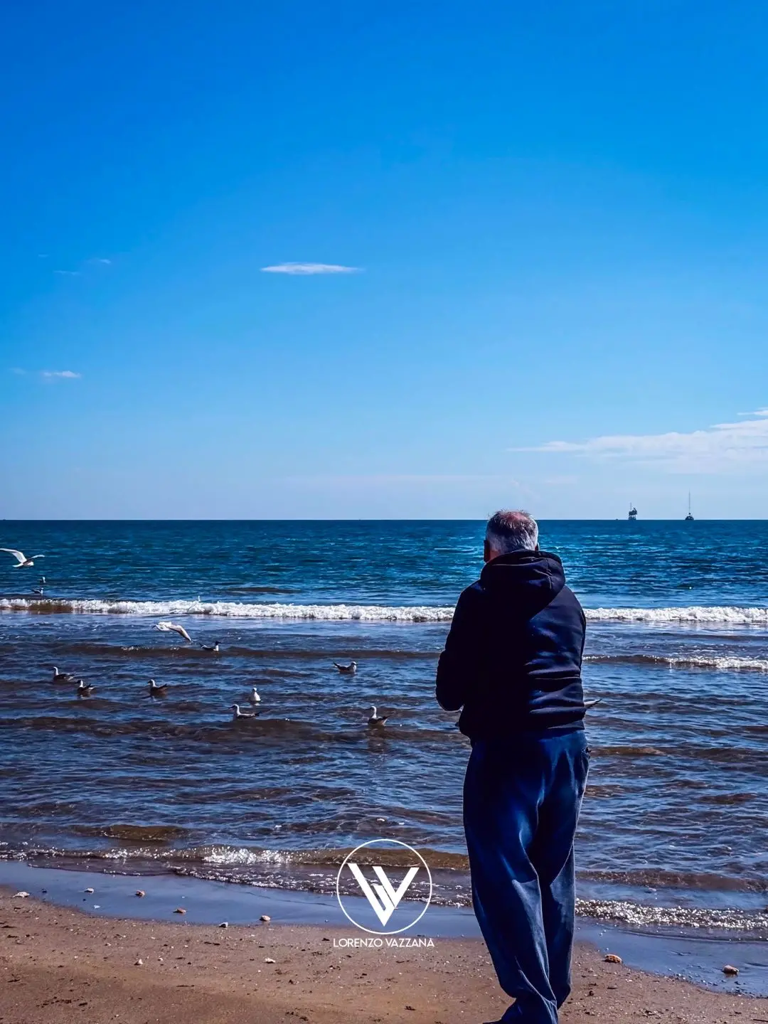LA FOTO DEL GIORNO | Restare, come il mare