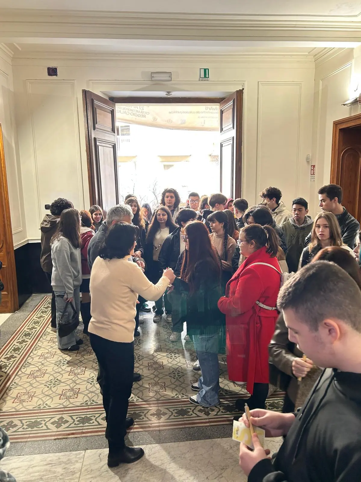 Reggio, al Palazzo della Cultura per la mostra ‘SalvArti’, in visita il Liceo Artistico ‘Preti-Frangipane’