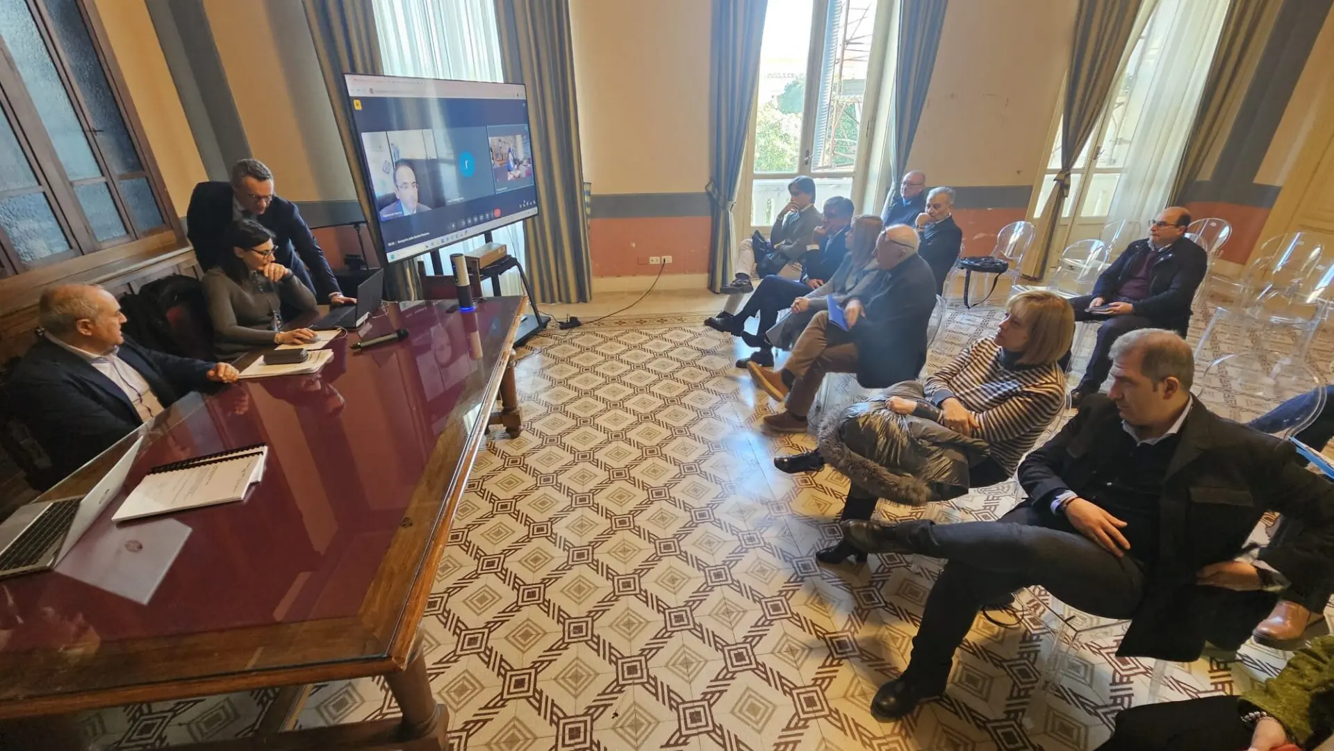 Allo studio il progetto di fattibilità per l’intermodalità e l'accessibilità tra l’Aeroporto dello Stretto, la linea ferroviaria ed il porto di Villa