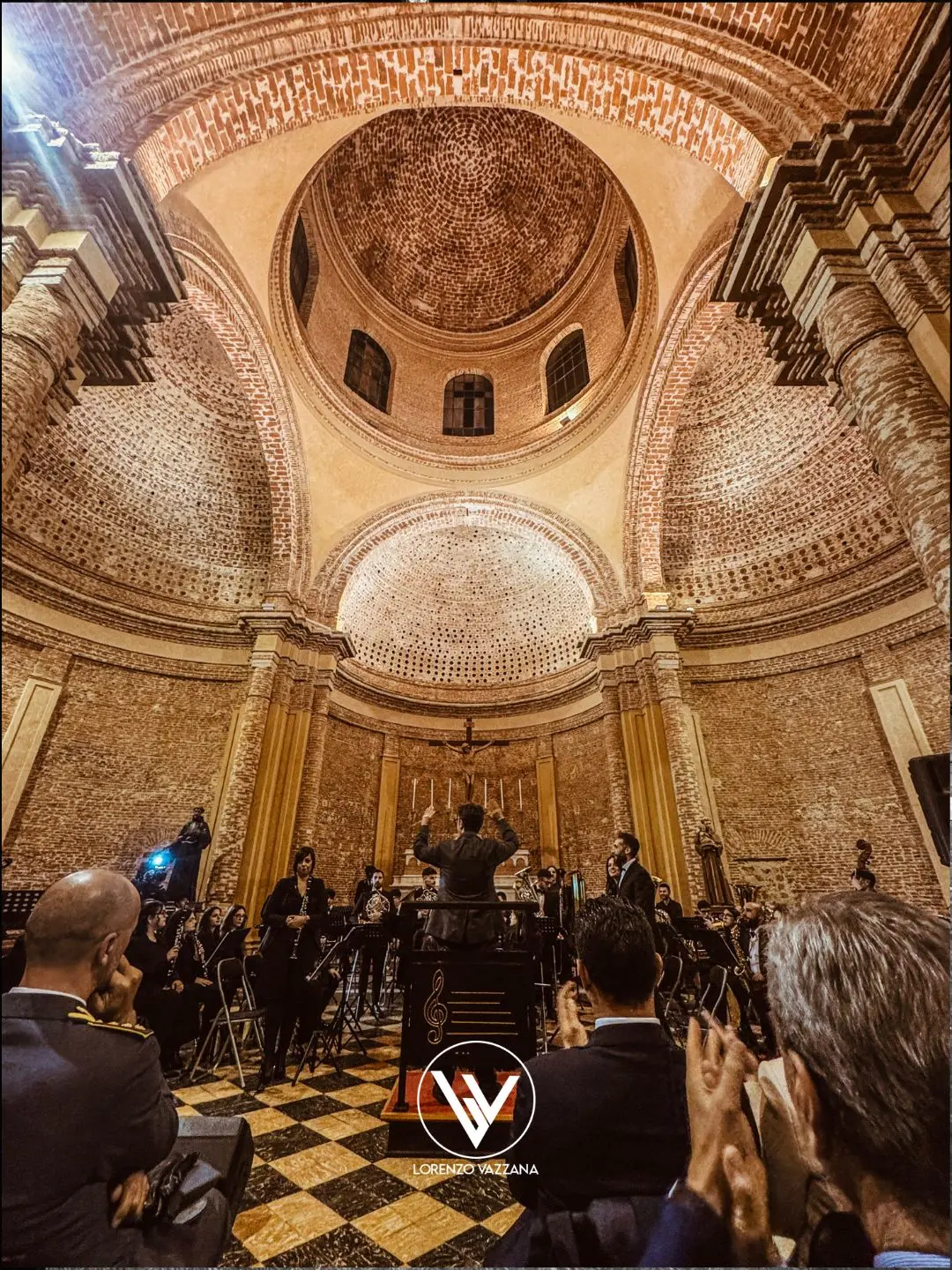 LA FOTO DEL GIORNO | Quando la musica diventa vita