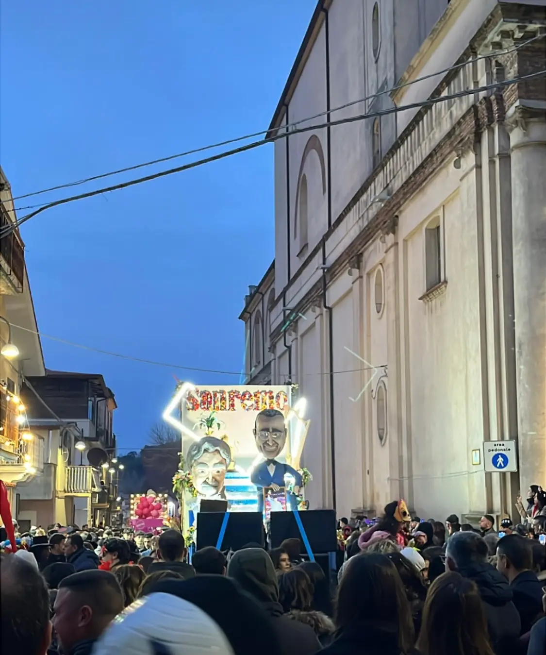 Il Gran Carnevale Cittanovese 2025 ha calato il sipario su un percorso suggestivo