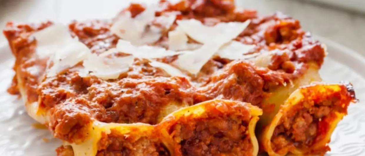 LA RICETTA DEL GIORNO | Cannelloni di carne, un primo piatto perfetto per il pranzo della domenica