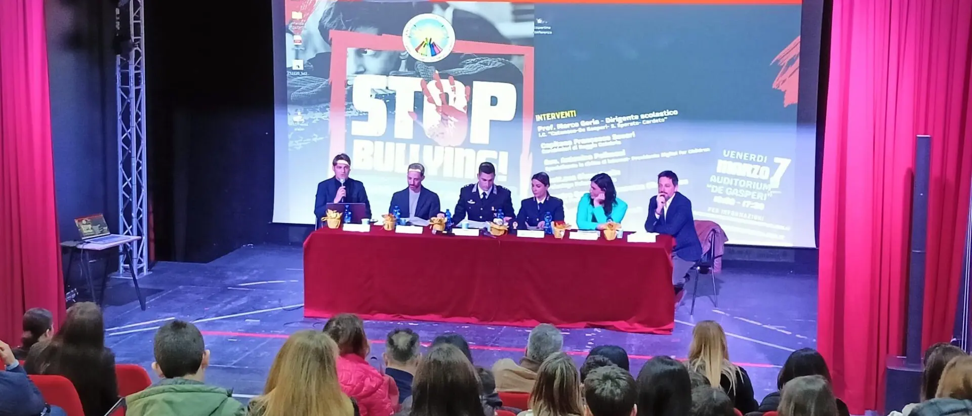 Reggio, lotta al bullismo al 'Catanoso-De Gasperi': incontro nei locali dell'auditorium