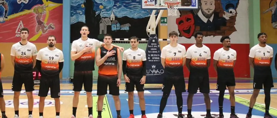 Viola, finale sfortunato: perde a Monopoli all'ultimo canestro