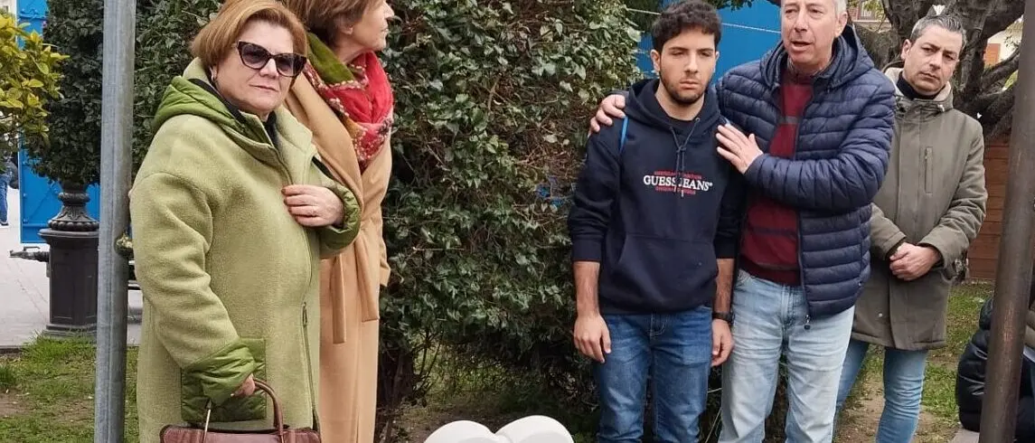 Siderno, un'opera di uno studente del Liceo Zaleuco diventa installazione per l'evento \"Città in rosa\"