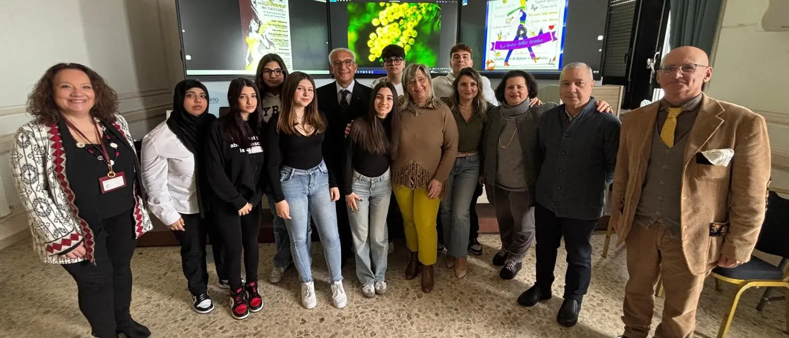 “Io donna: mi racconto” emoziona e fa riflettere l'Ite Piria di Reggio