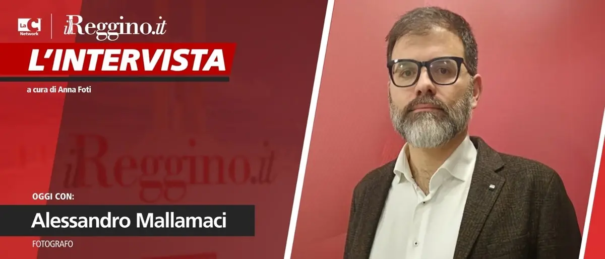 A TU PER TU | La fiumara Sant’Agata tra la terra rossa delle montagne dell’Aspromonte: il fotografo Alessandro Mallamaci racconta “Un luogo bello”- VIDEO